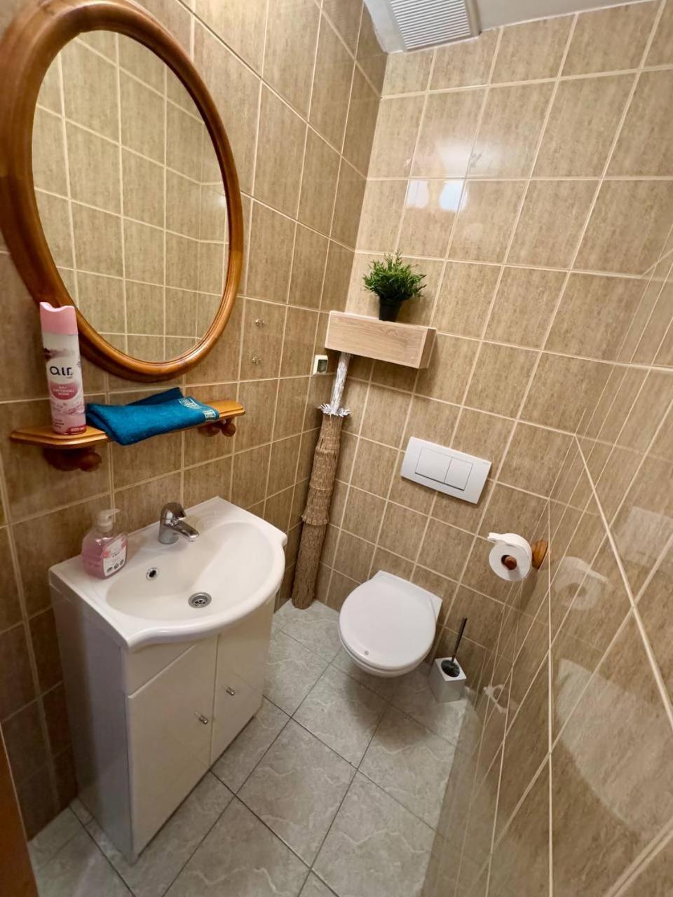 Vector Home Varşovia Exterior foto