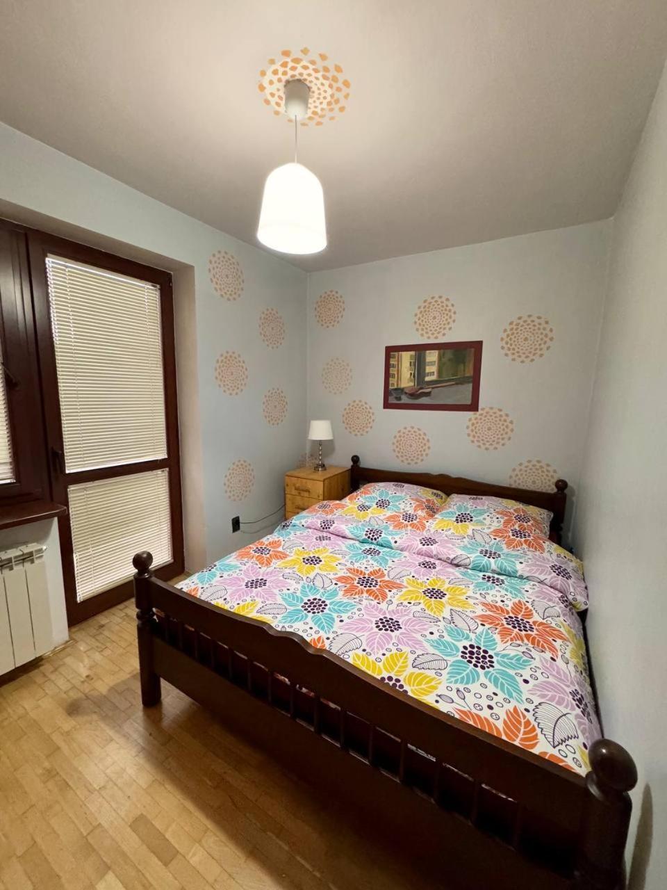 Vector Home Varşovia Exterior foto