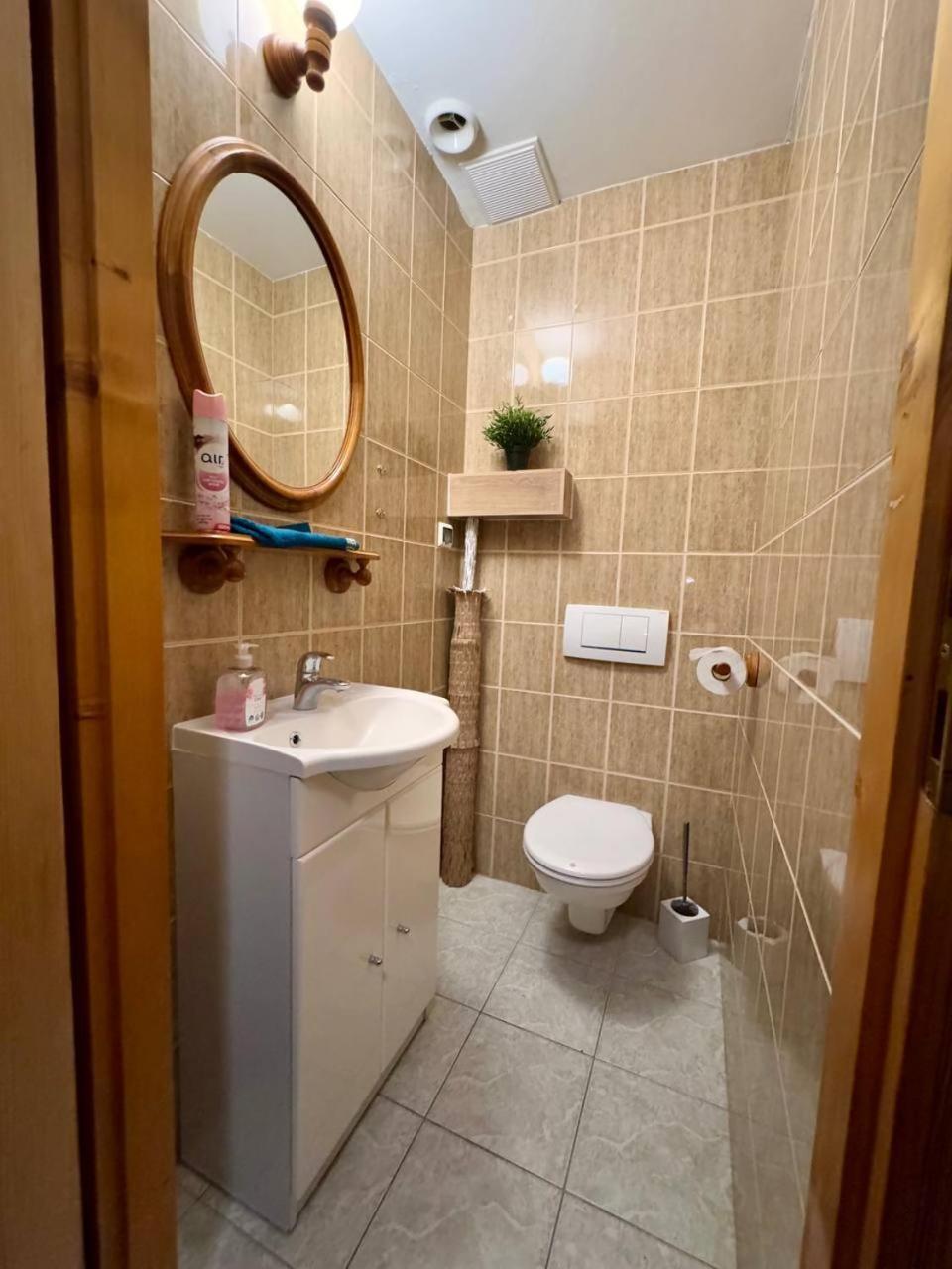 Vector Home Varşovia Exterior foto