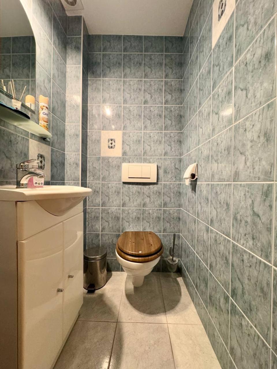 Vector Home Varşovia Exterior foto