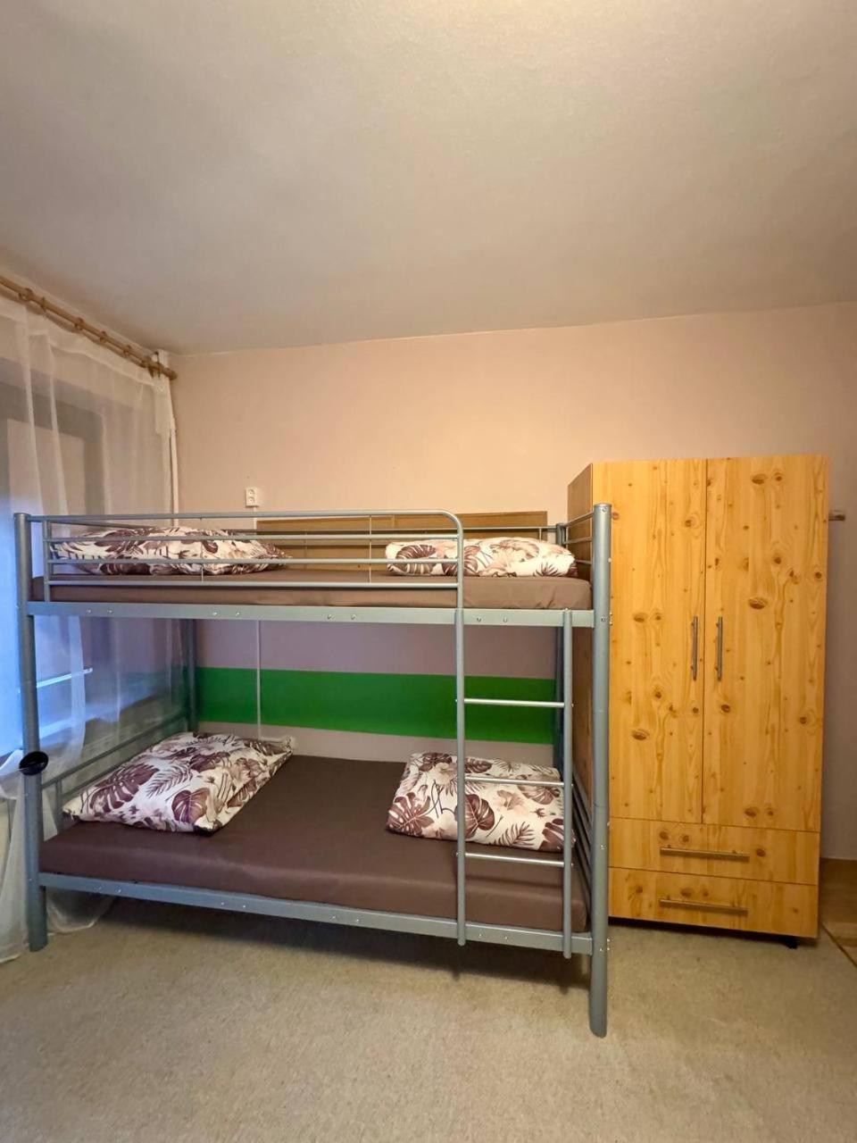 Vector Home Varşovia Exterior foto