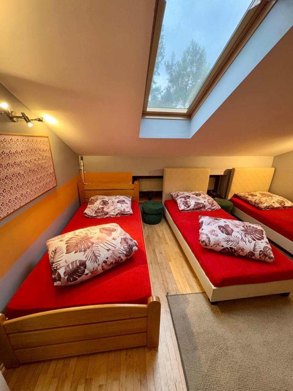 Vector Home Varşovia Exterior foto